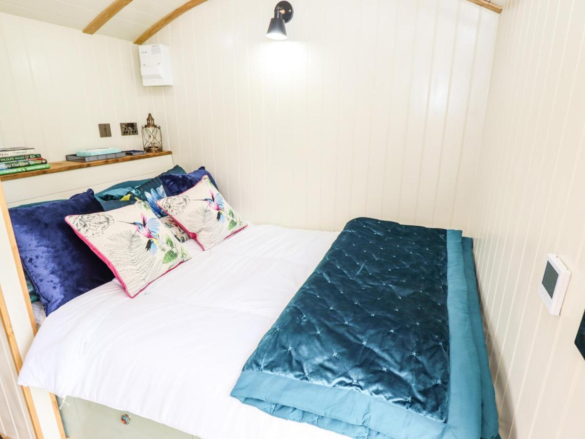 Honeybee Lodge Вудхолл Спа Экстерьер фото